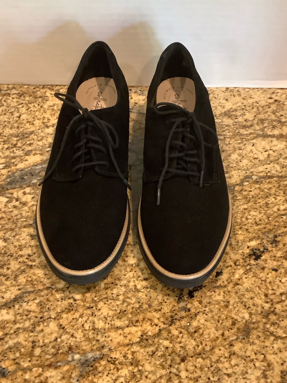 Clarks Collection black suede tie shoe 10M